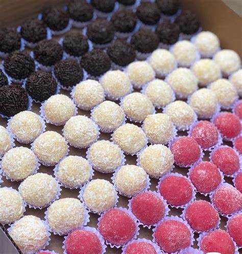 DOCINHOS DE FESTA